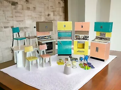 Buy VTG 60's Barbie Reading Deluxe Dream Kitchen MCM Dining Set Some Accessories • 217.79£