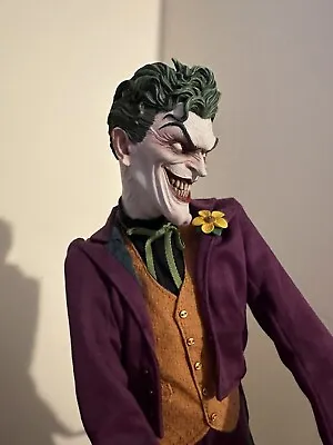 Buy Sideshow Joker Premium Format Statue Regular Edition • 395£