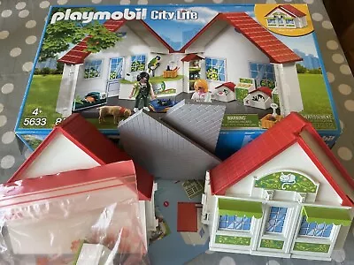 Buy Playmobil Pet Hospital 5633 • 12.99£