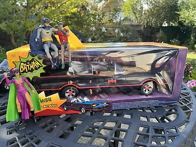 Buy 66 Batmobile TV 6” Figures Batman Robin Catgirl Mattel  • 289£