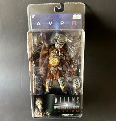 Buy Alien Vs Predator With Mask Figure PVC 19cm Neca • 161.17£