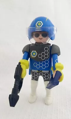 Buy Playmobil Futuristic Police Officer, Space Cop • 1.80£