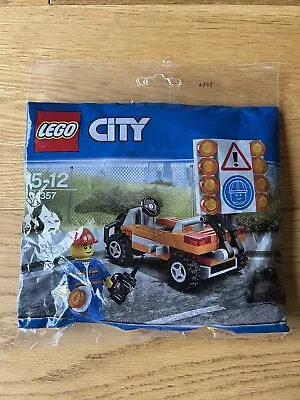 Buy LEGO CITY: Road Worker (30357) • 0.99£