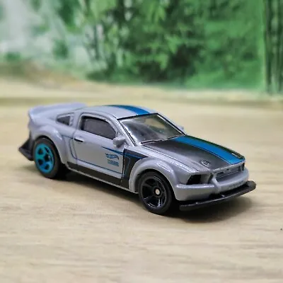 Buy Hot Wheels '05 Ford Mustang Diecast Model Car 1/64 (14) Excellent Condition • 4.90£