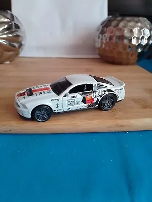 Buy Hot Wheels 10 Ford Shelby GT500 • 3.40£