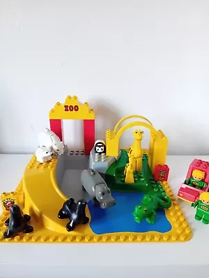 Buy Lego Duplo Vintage Zoo With 9 Animals And 2 Zoo Keepers • 34.99£