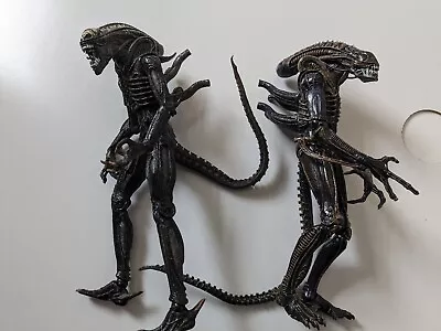 Buy 4 Alien Action Figures • 10.50£