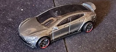 Buy Hot Wheels Tesla Model S • 2£
