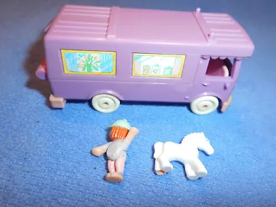 Buy Polly Pocket Game World - Horse Transporter With Living Area, Polly And Horses • 20.65£