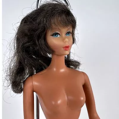 Buy 1966 Twist N Turn Brunette Barbie Blue Rooted Eyes Eyelashes Bending Knees Japan • 72.26£