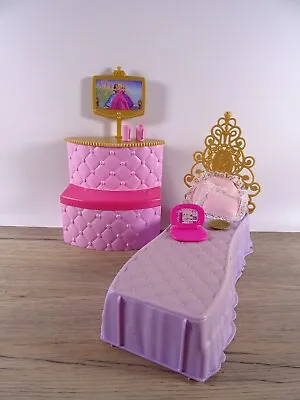 Buy Barbie Fashion Magic Furniture Dream Lock Bed Seat Bench TV Accessories (13481) • 13.12£