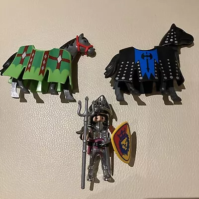 Buy Playmobil Knight And Two Horses With Coats • 7£