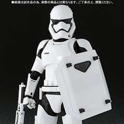 Buy S.H.Figuarts First Order Stormtrooper (Shield & Button Set)  Star Wa • 116.26£