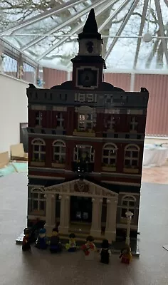 Buy **RETIRED** Lego Town Hall 10224 • 166.20£