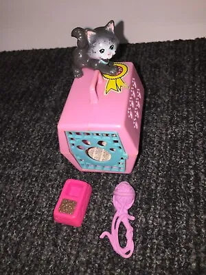 Buy Littlest Pet Shop FRISKY KITTY With COZY CARRIER - Complete - Kenner (1992) • 14.99£