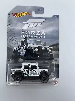 Buy Hot Wheels ‘15 Land Rover Defender Double Cab Forza Motorsport 1/5 2020 In White • 5.99£