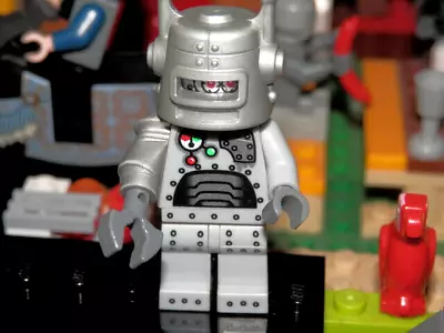 Buy Lego Minifigures - Series 1 - Robot - Mini Figure With Black Base • 7.45£
