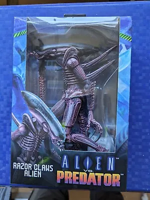Buy Neca Razor Claws Alien Xenomorph Aliens Vs Predator - New Sealed • 44.50£