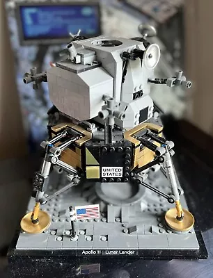 Buy LEGO Creator Expert: NASA Apollo 11 Lunar Lander (10266) Complete • 40£