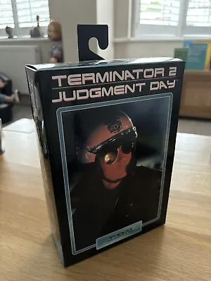 Buy Terminator 2 Judgement Day T-1000 Motorcycle Cop NECA • 30£