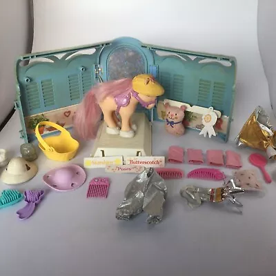 Buy My Little Pony Vintage Grooming Parlour With Clothes And Accessories  • 39.99£