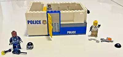 Buy LEGO POLICE STATION, 2 MINIFIGURES, 6 Minifigure ACCESSORIES, Opening Doors • 17.20£