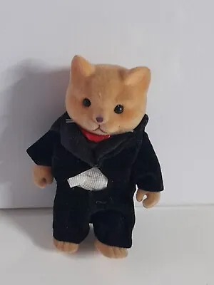 Buy Sylvanian Cat Murr Forest Families Maple Town Forest Calico Critters Barenwald  • 20.60£