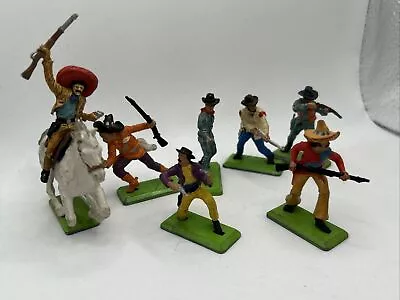 Buy Britains Deetail Mexican And Wild West Cowboys  Toy Soldiers 1/32 Scale • 20£