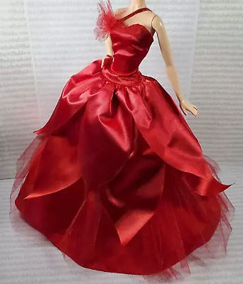 Buy BARBIE Noel Holiday 2022, RED RED DRESS Dress • 11.98£