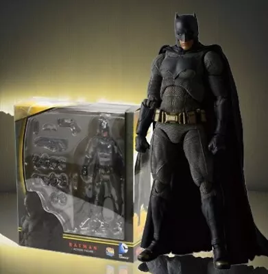 Buy NECA Action Figure Batman Justice League Bruce Wayne Mafex 056 18cm ORIGINAL BOX • 30.78£
