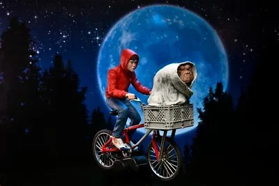 Buy NECA E.T. 40TH ANNIVERSARY ELLIOT AND E.T. ON BICYCLE ULTIMATE 7 INCH Figure • 59.99£