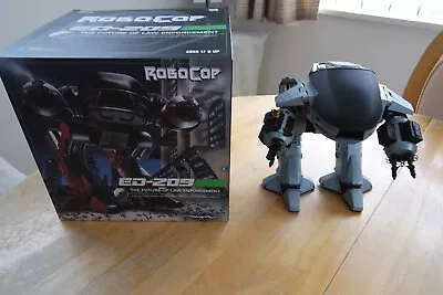 Buy NECA RoboCop ED-209 Talking 18cm Action Figure  • 90£