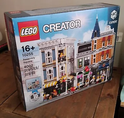 Buy LEGO Creator Expert Assembly Square (10255) • 220£