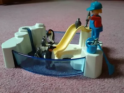 Buy Playmobil 9062 Zoo / Aquarium PENGUIN POOL 1 Figure, 2 Adult Penguins, 4 Babies • 11.50£
