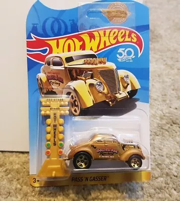 Buy Hot Wheels PASS 'N GASSER Golden Age Racing SPECIAL 50th GOLD EDITION DRAG LIGHT • 3£