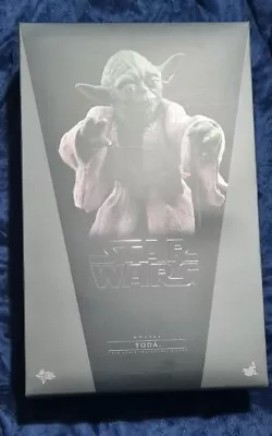 Buy 1/6 Scale HOT TOYS Yoda  • 275£