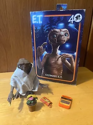 Buy NECA - E.T. - 40th Anniversary E.T. Ultimate 7  Action Figure • 30£