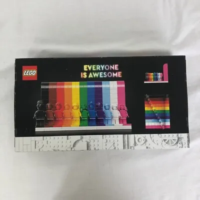 Buy LEGO 40516  Everyone Is Awesome  Pride Set • 10£