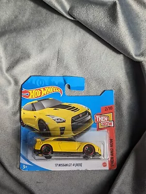 Buy Hot Wheels '17 Nissan GT-R [R35] - Then & Now # 2/10 - Short Card • 2£