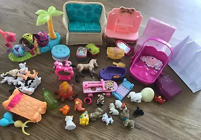 Buy Toys / Accessories Bundle Including Barbie Sofa, Bratz Dog And More, See Photos • 2.50£