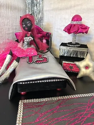 Buy Pinkrosemh Bed Furniture Barbie Monster High Blythe Dolls Catty Black • 46.31£