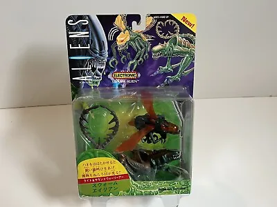 Buy 1994 Kenner  - Nomura Toys Aliens V Predator - Electronic Swarm Alien Figure • 30£