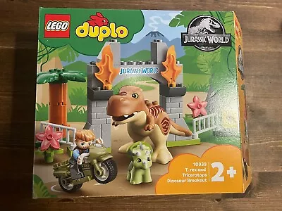 Buy LEGO DUPLO Jurassic World: T. Rex And Triceratops Dinosaur Breakout (Set 10939) • 29.99£