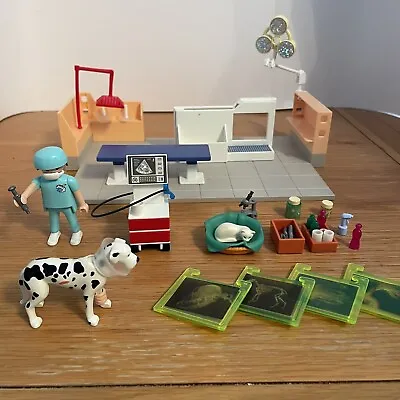 Buy Playmobil 5530 Animal Clinic Vet Operating Room - NOT COMPLETE • 12.99£