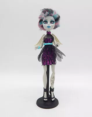 Buy Mattel Monster High Rochelle Goyle (Ear Damage) • 19.53£