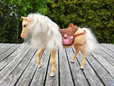 Buy 2008 Barbie Moving Tawny Horse / Mattel • 35.96£