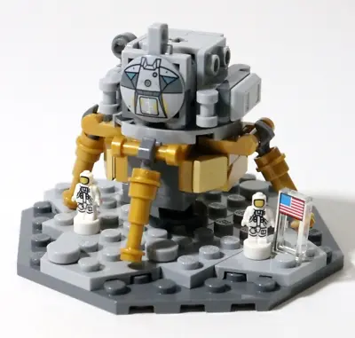 Buy LEGO 21309 Apollo 11 Lunar Lander & Base - Saturn V Moon Nasa USA - Genuine • 32.99£