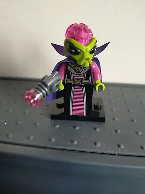 Buy GENUINE LEGO Collectable Minifigures Series 8 Alien Villainess Col08-16 8833 • 8£