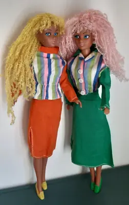 Buy Vintage Barbie Clone_2 Hongkong Dolls With Woolen Hair & Orig. 1970's Outfits • 36.90£