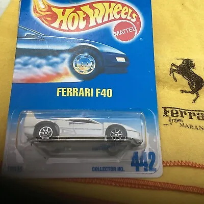 Buy Hot Wheels FERRARI  F40 In Pearl White Mint On Long Card • 40£